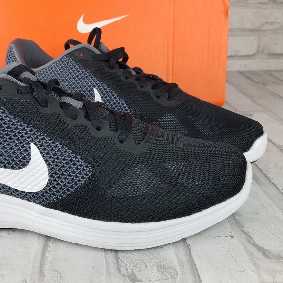 NIKE Revolution 3 Dark Gray Mesh Running S… - Picture 9 of 16